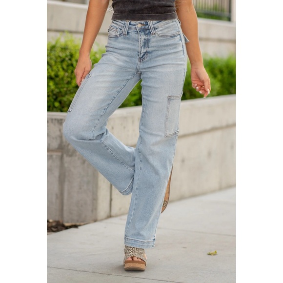 Judy Blue Cargo High Rise Wide Leg Jeans in Light Blue Size 5/27 - Picture 1 of 12